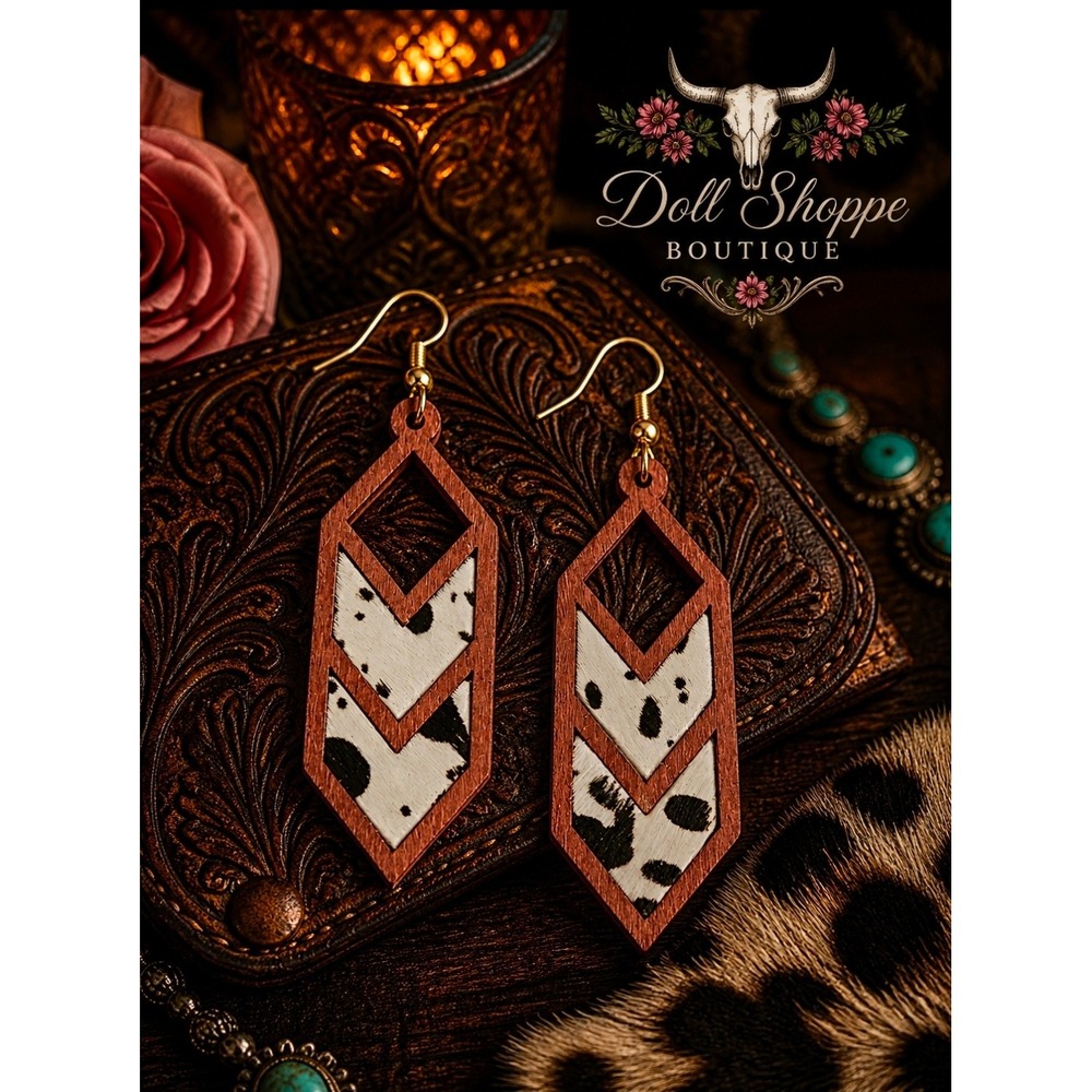 Black & White Cowhide Wood Earrings | Western Boho Dangle 🤠